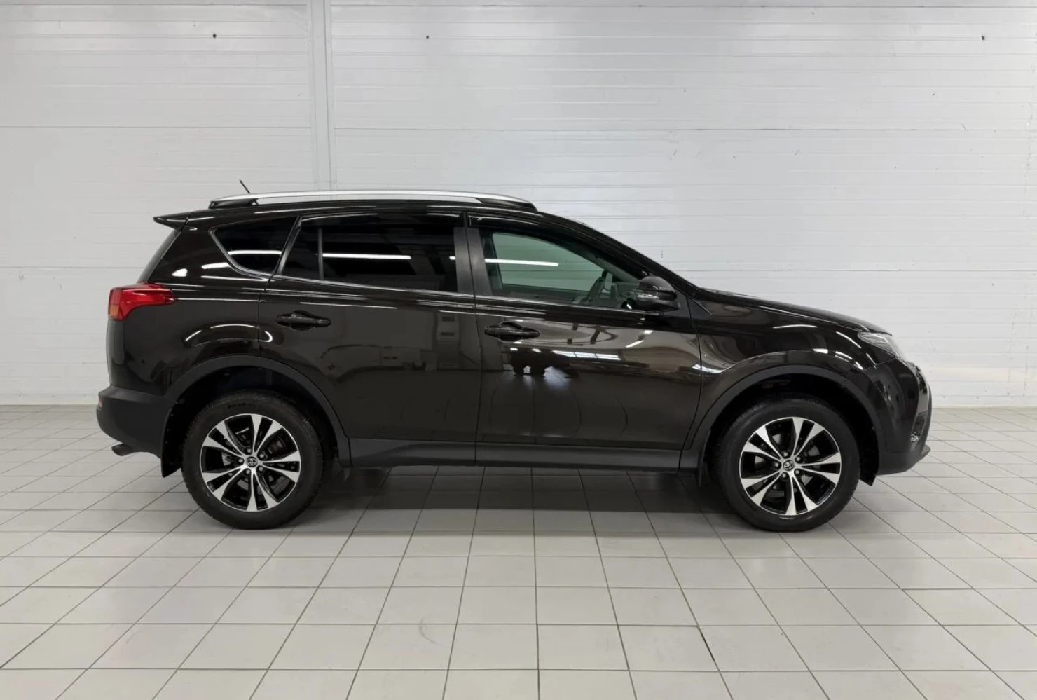 Toyota RAV4, 2014