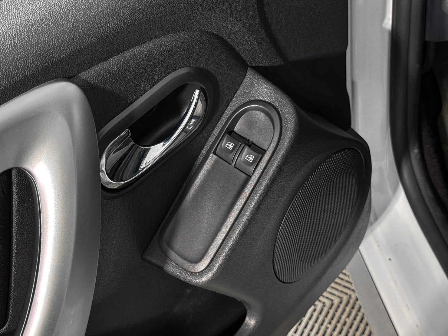 Nissan Terrano, 2017