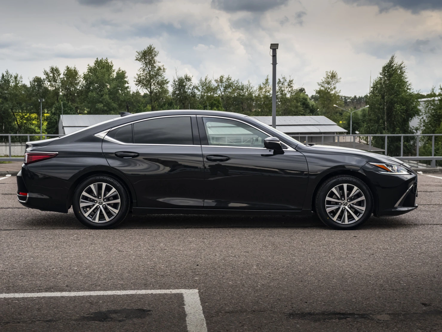 Lexus ES, 2018