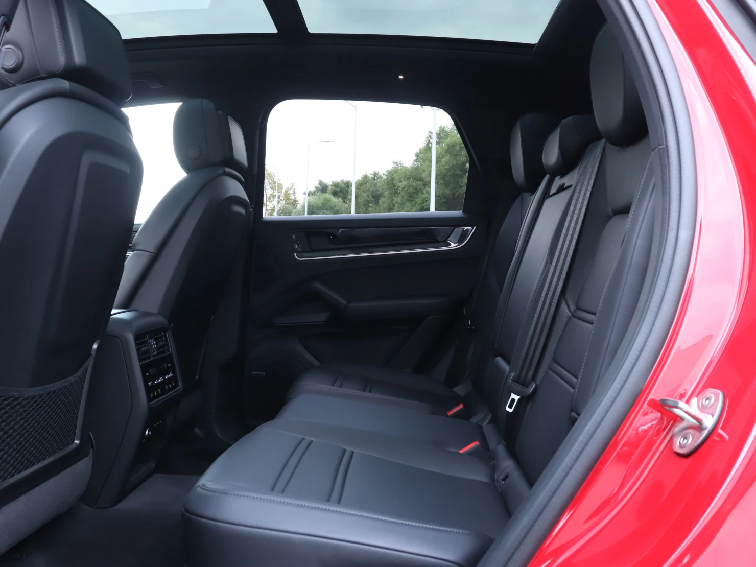 Porsche Cayenne, 2025