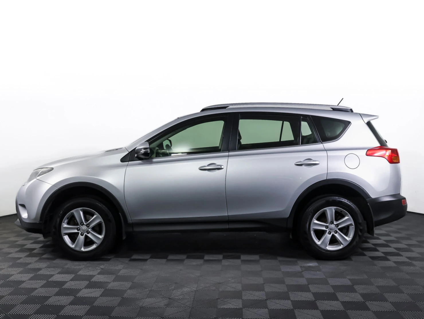 Toyota RAV4, 2012