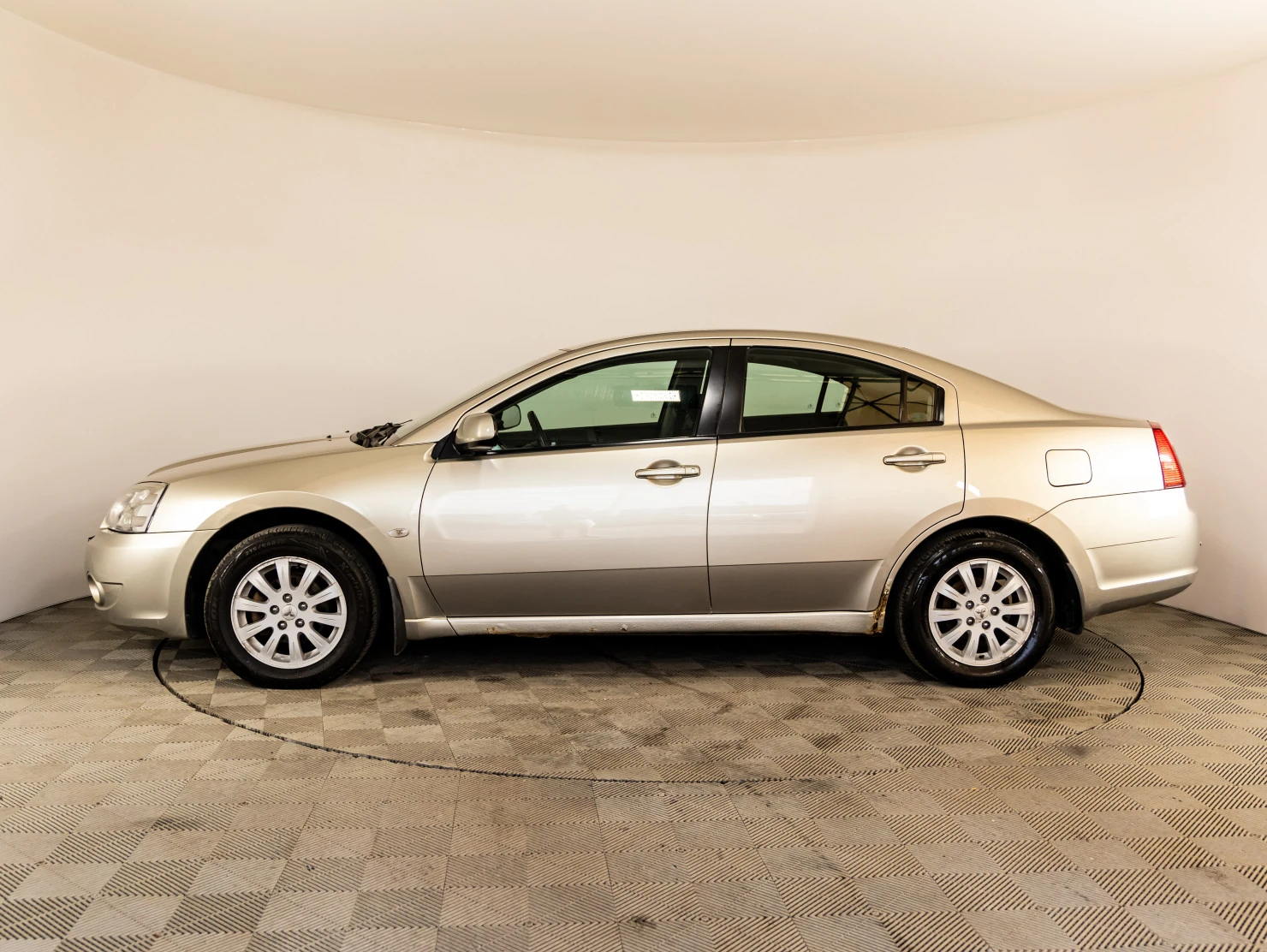 Mitsubishi Galant, 2007