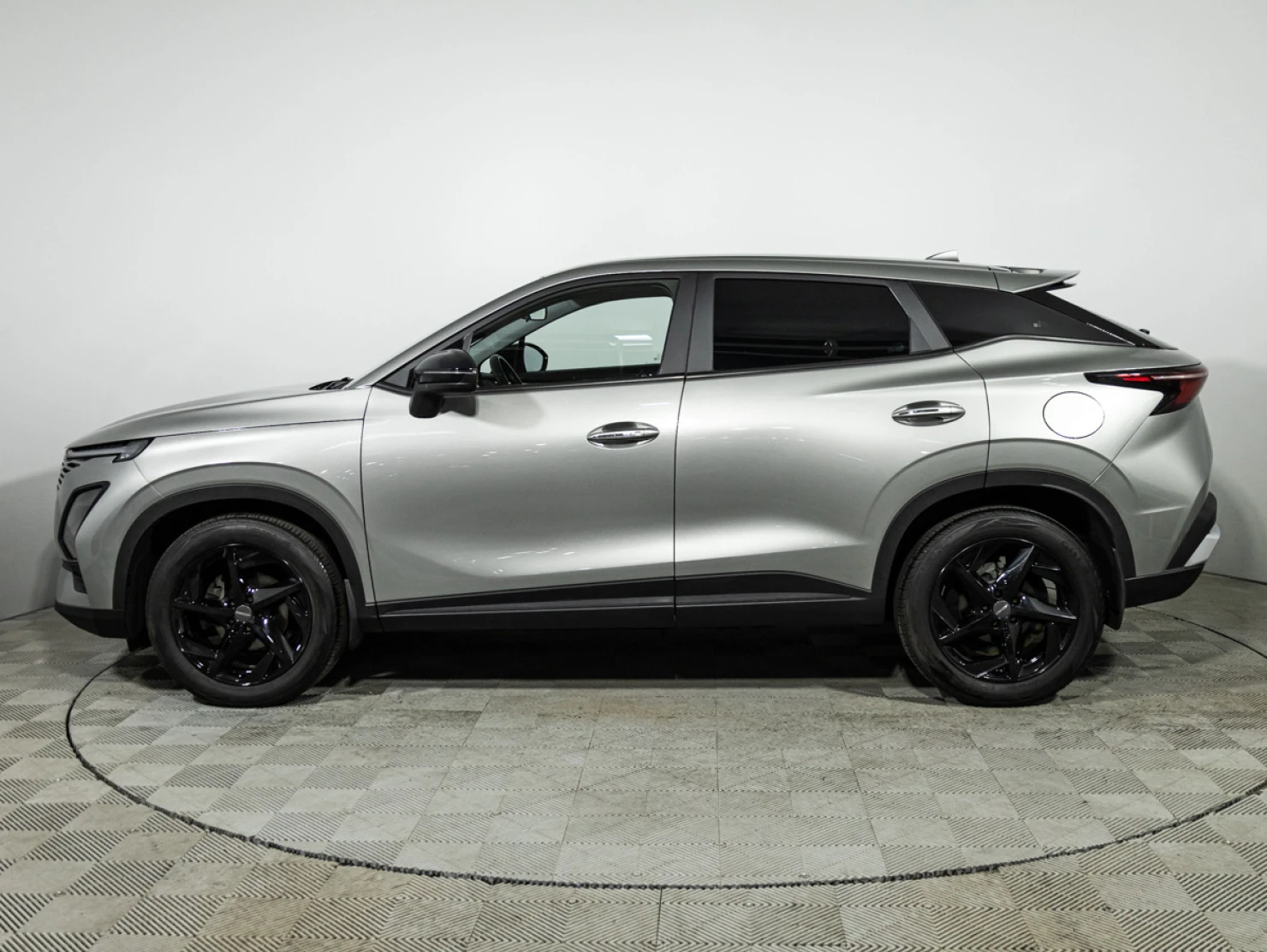 OMODA C5, 2023
