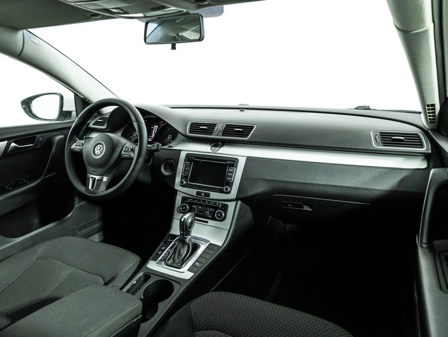 Volkswagen Passat, 2011