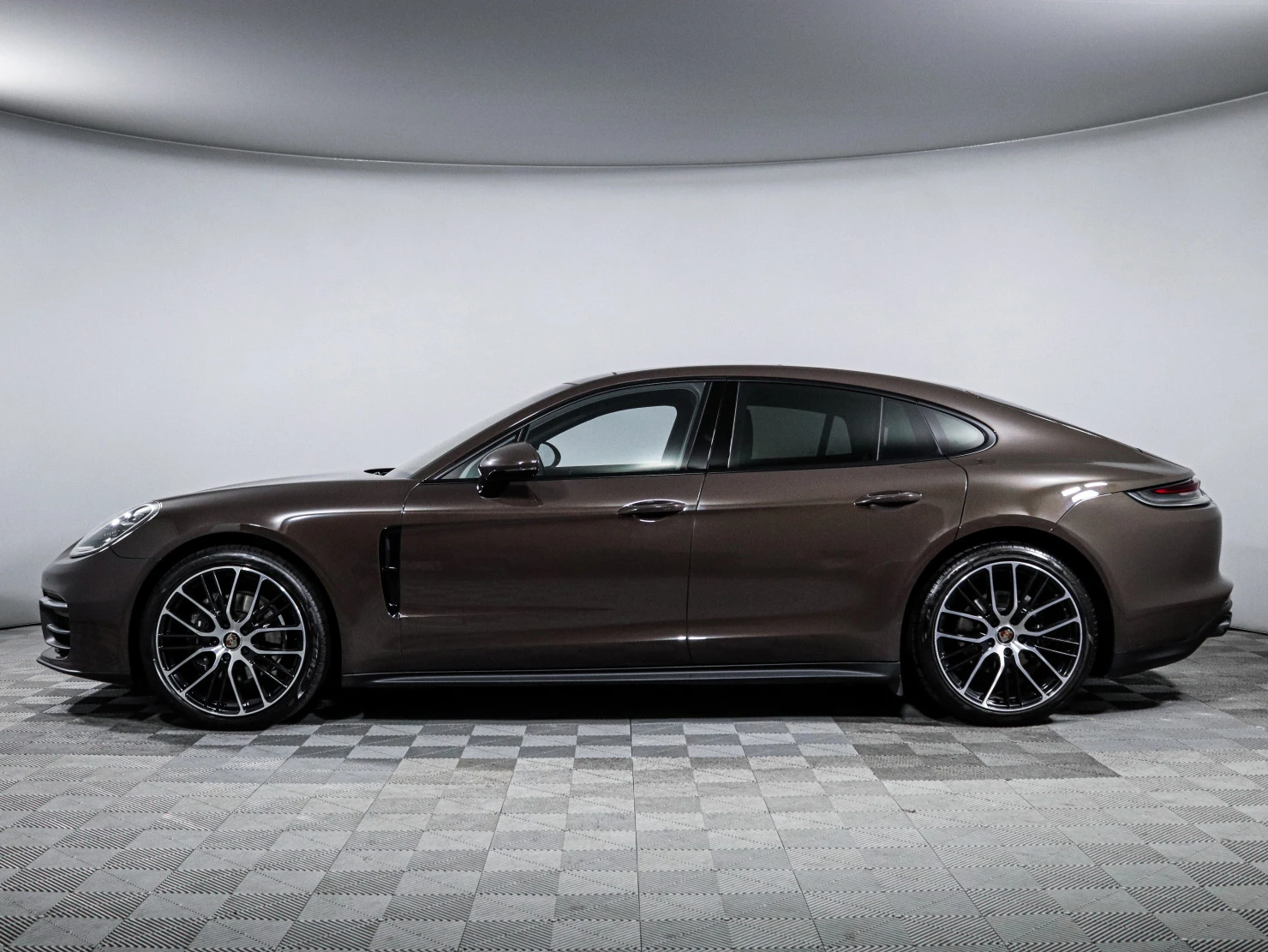Porsche Panamera, 2020