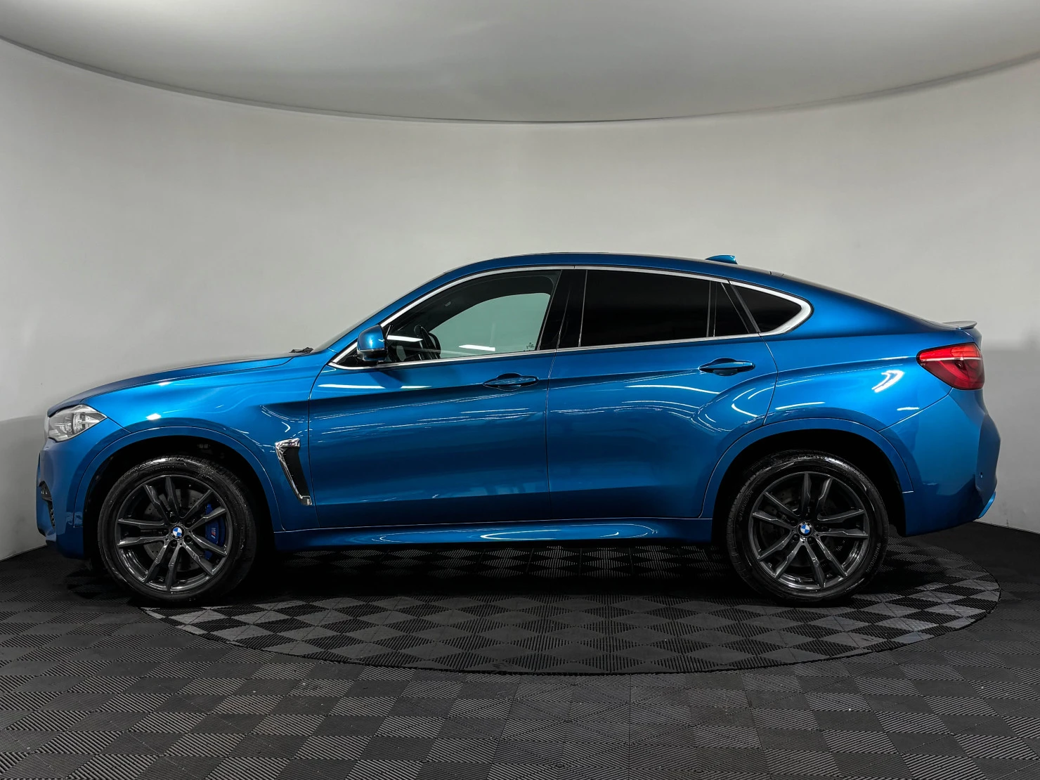 BMW X6 M, 2016