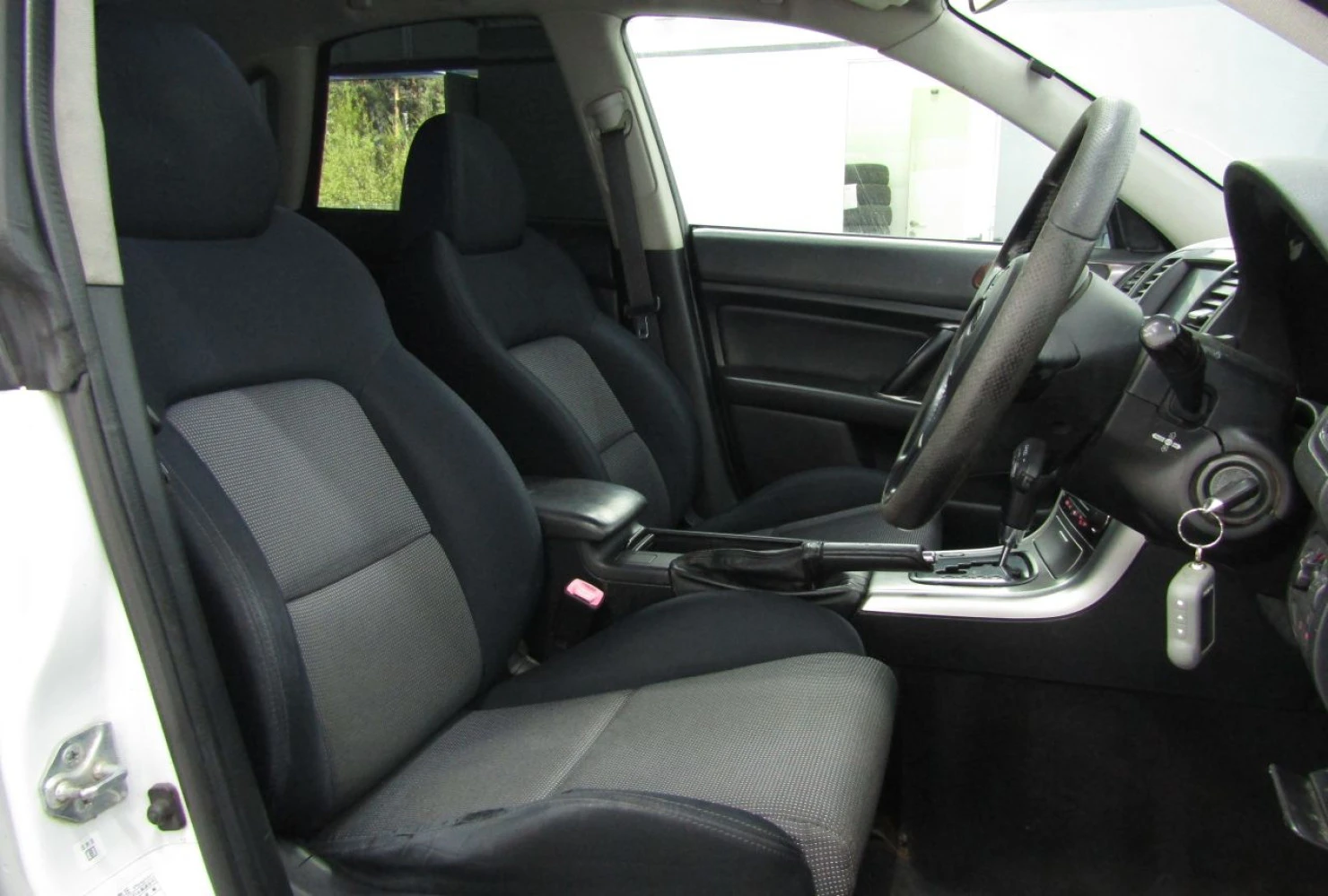 Subaru Legacy, 2004