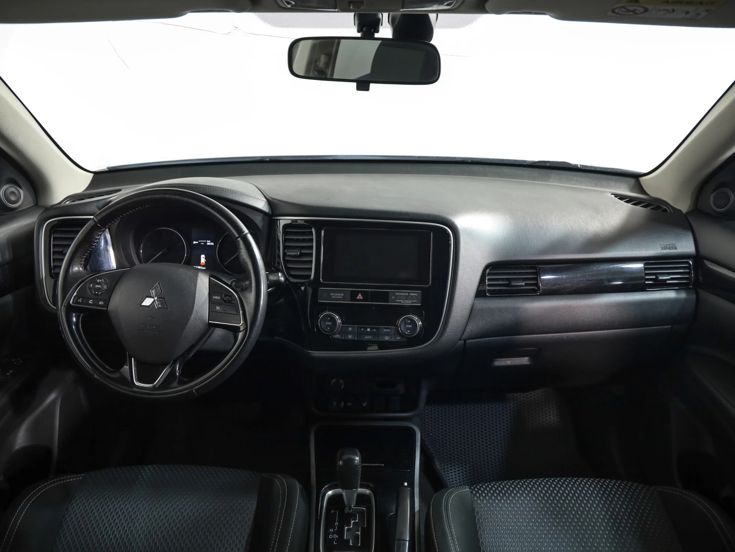 Mitsubishi OUTLANDER, 2019
