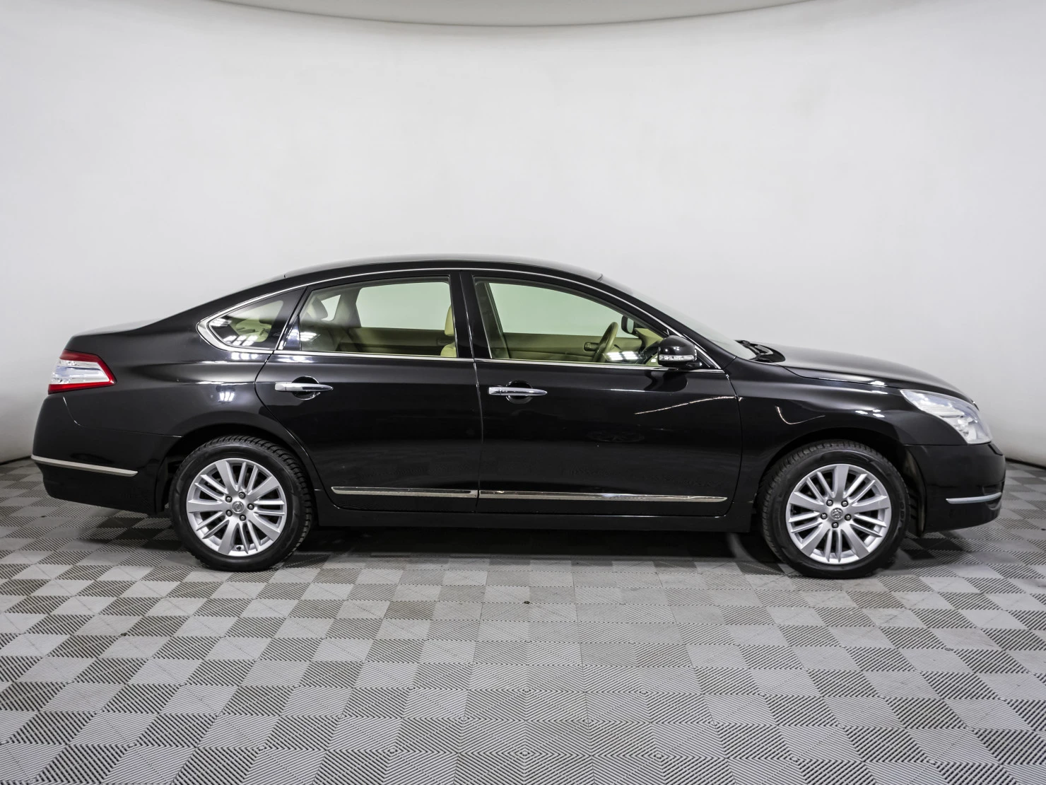 Nissan Teana, 2011
