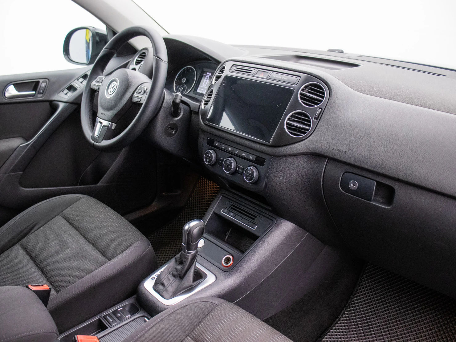 Volkswagen Tiguan, 2015