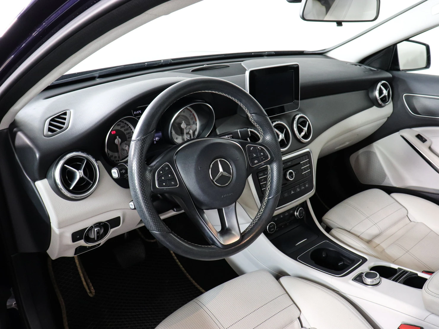 Mercedes-Benz GLA, 2016
