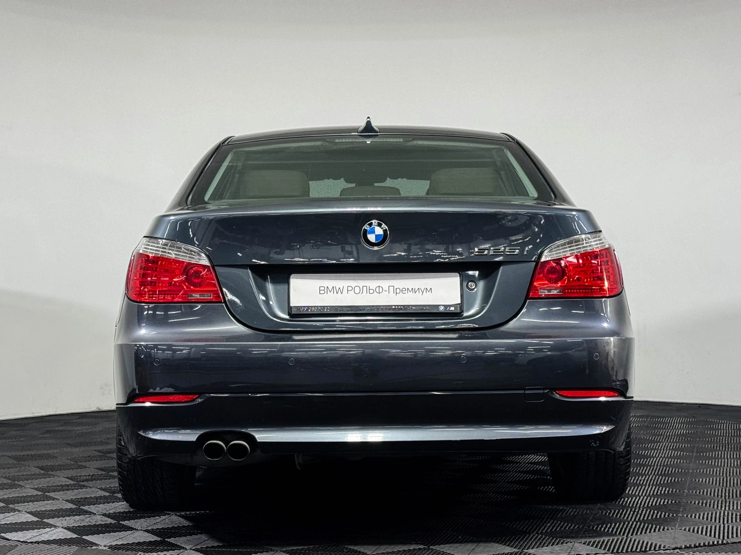 BMW 5 серии, 2009