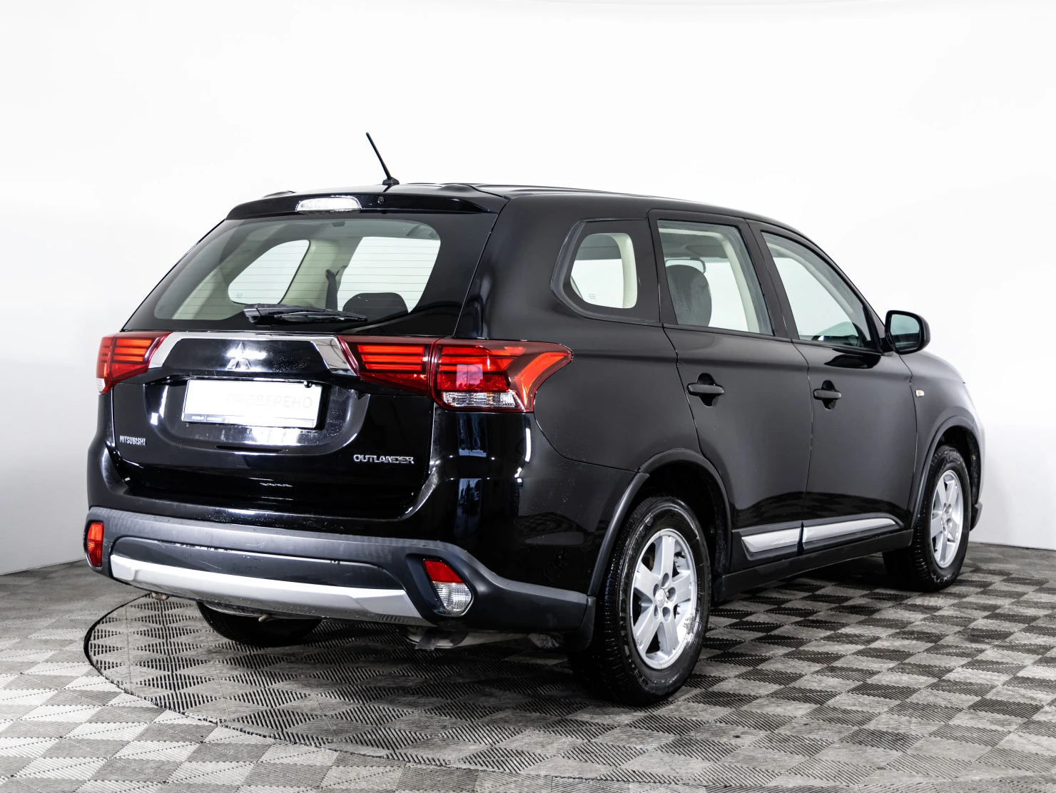 Mitsubishi OUTLANDER, 2016