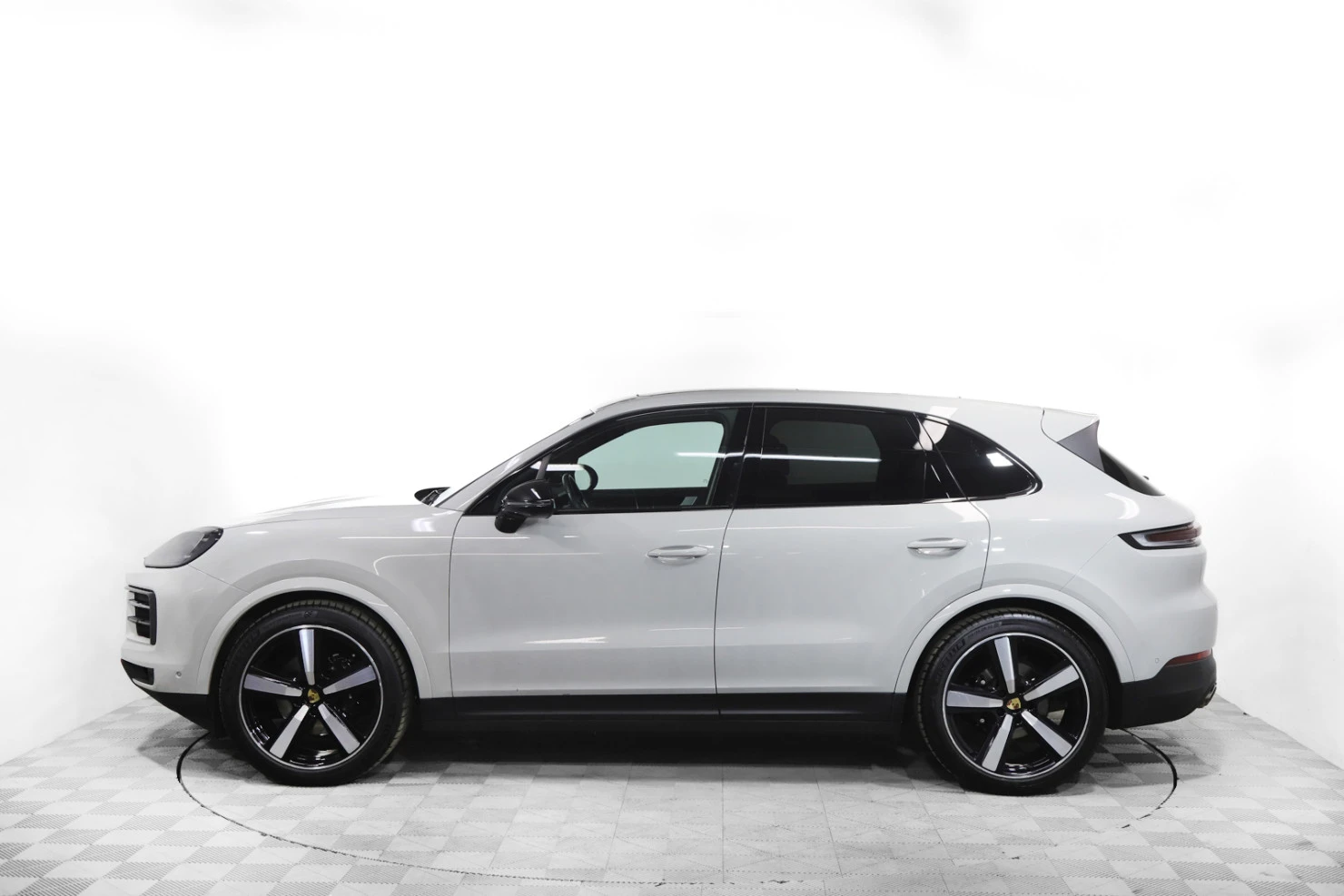 Porsche Cayenne, 2023