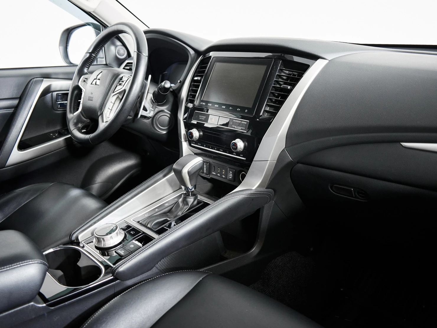 Mitsubishi PAJERO SPORT, 2022