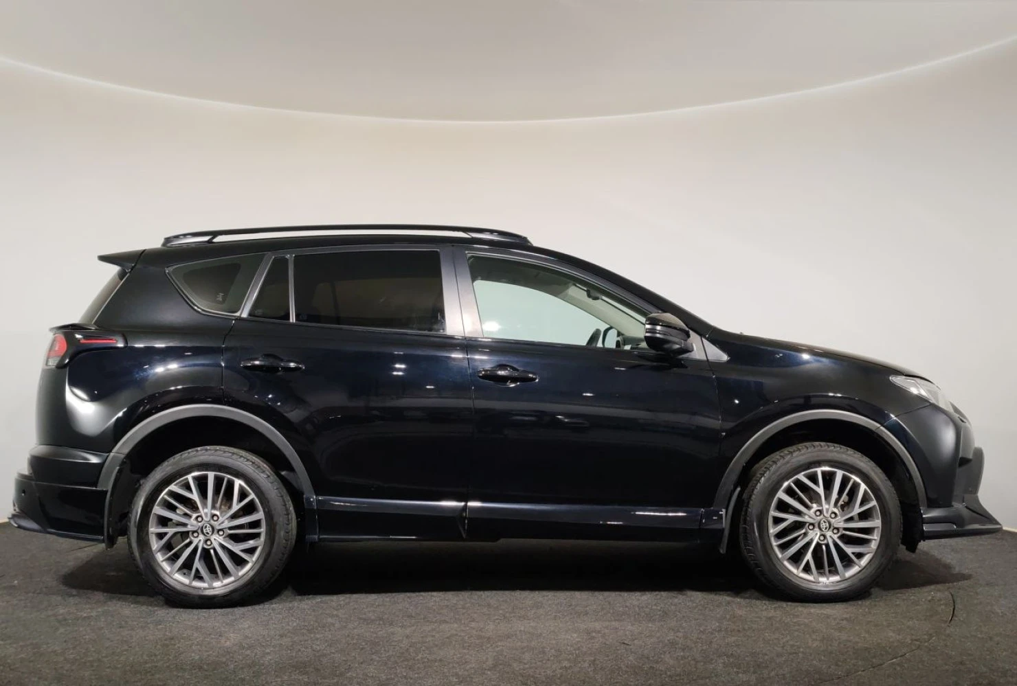 Toyota RAV4, 2017