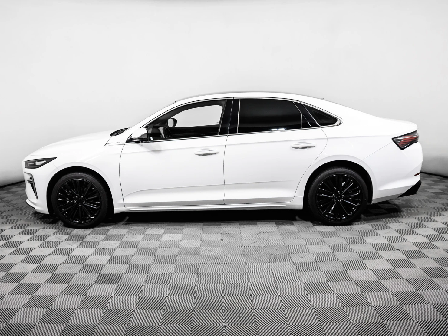 Geely Preface, 2024