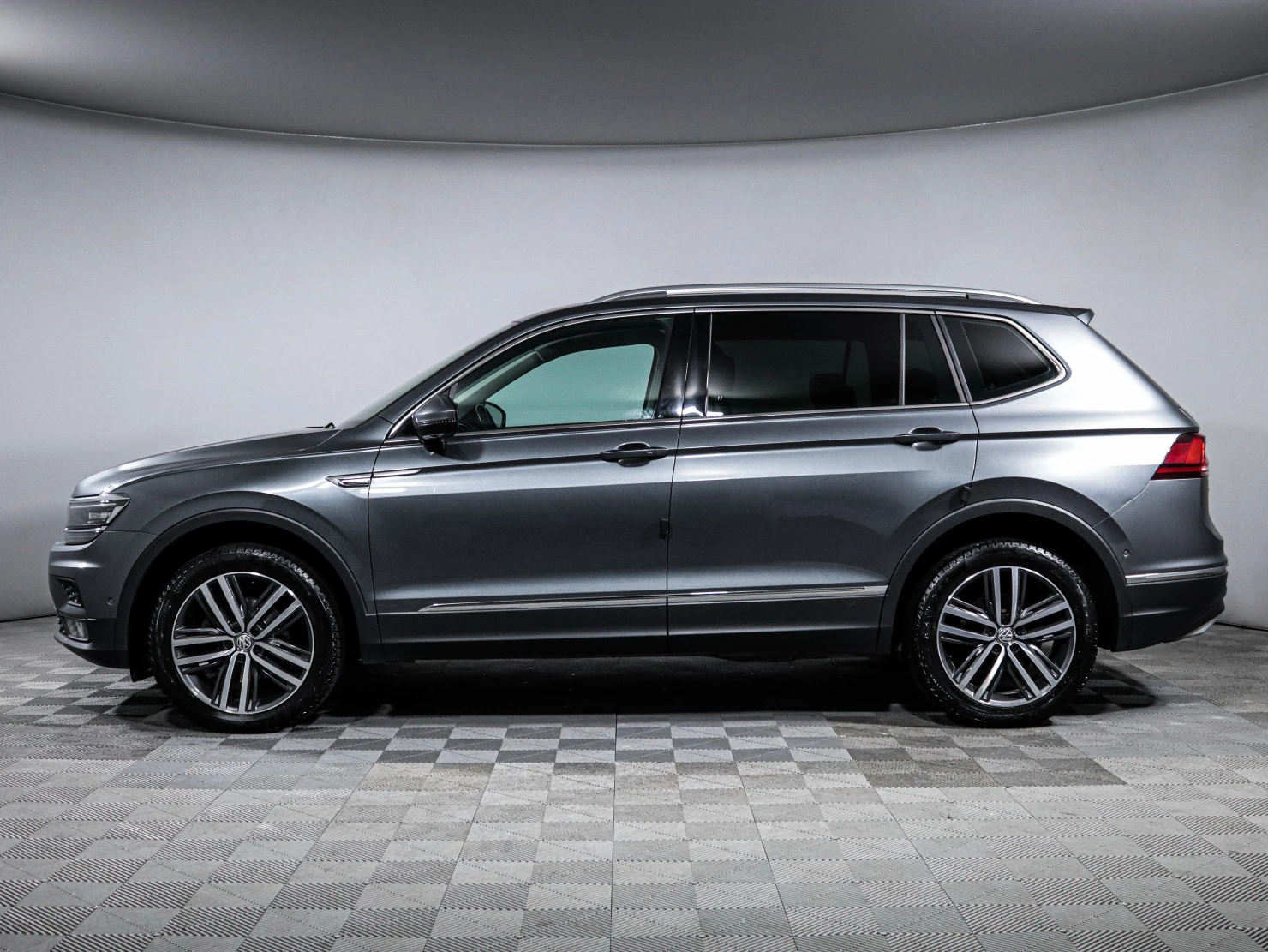 Volkswagen Tiguan, 2020