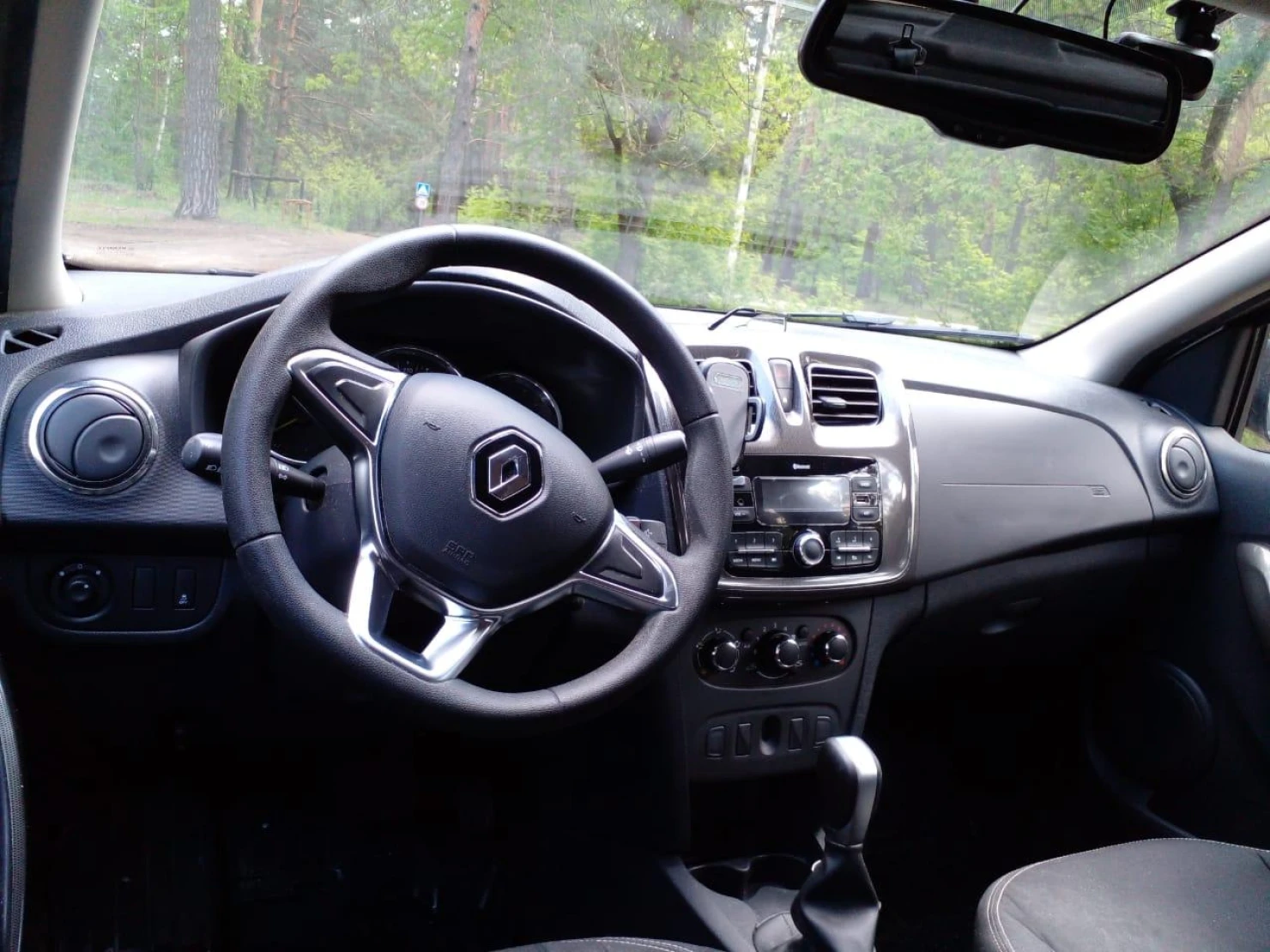 Renault Logan, 2021
