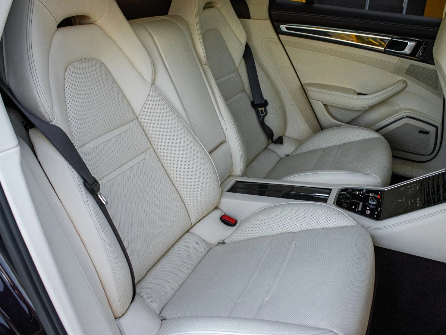 Porsche Panamera, 2018