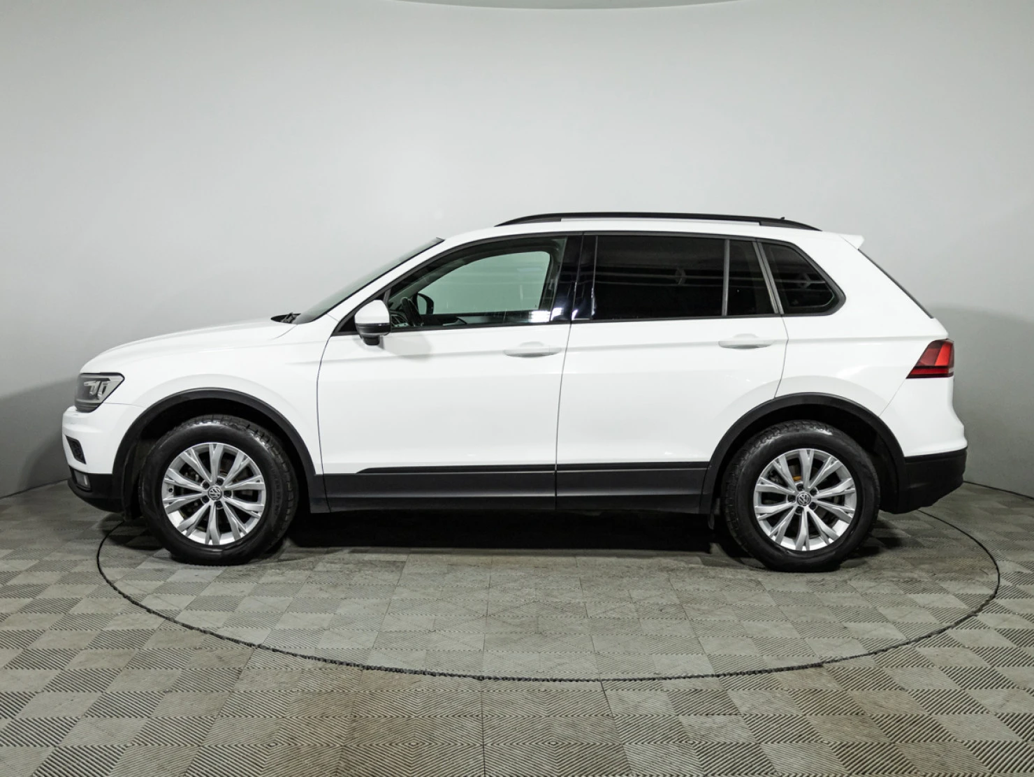 Volkswagen Tiguan, 2020