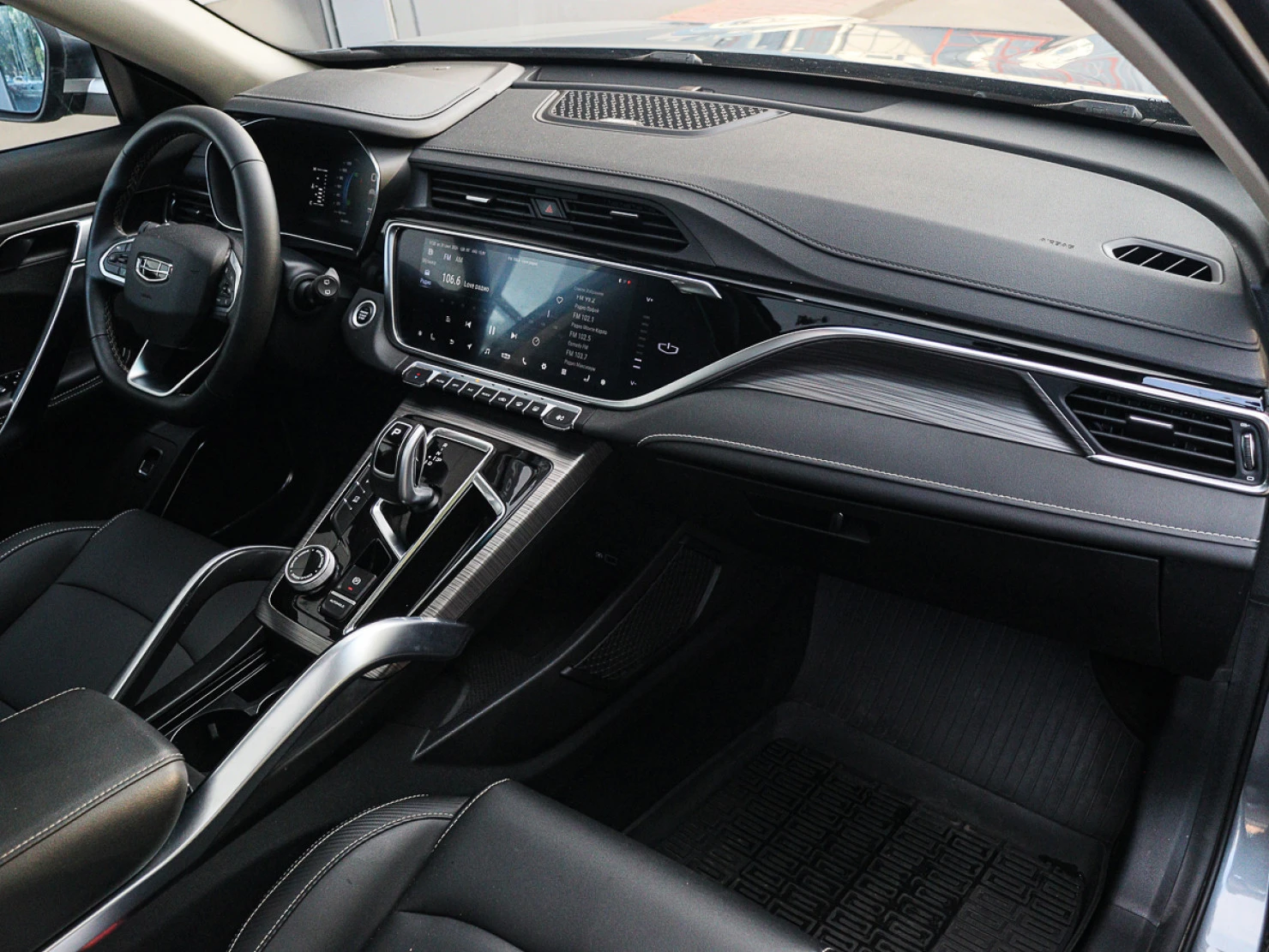 Geely Atlas Pro, 2021