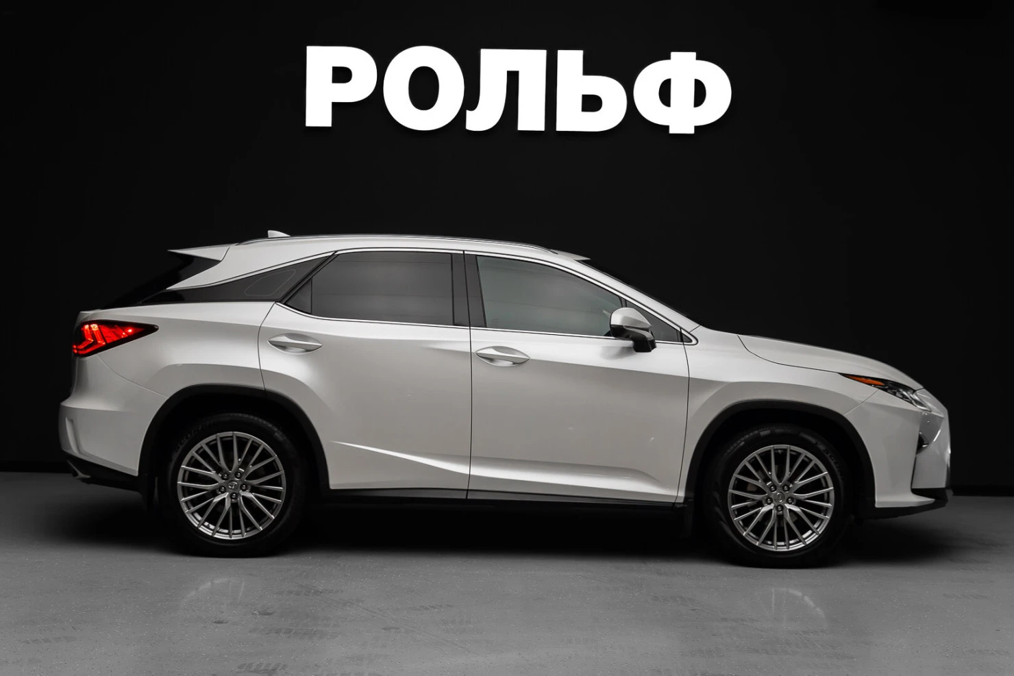 Lexus RX, 2016
