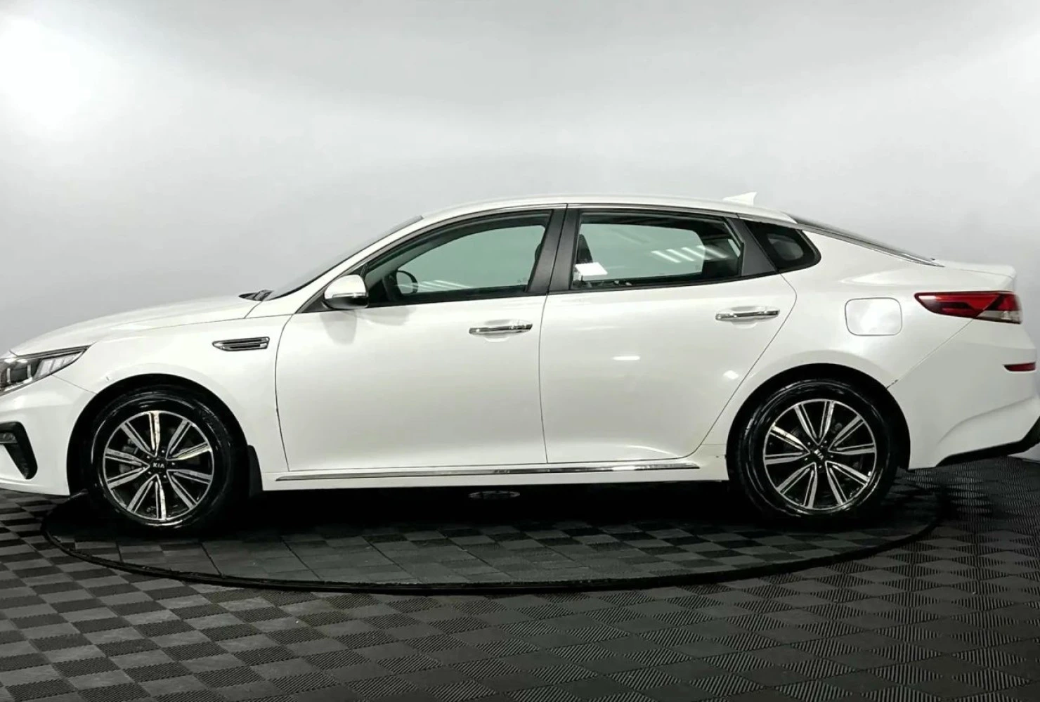 Kia Optima, 2019