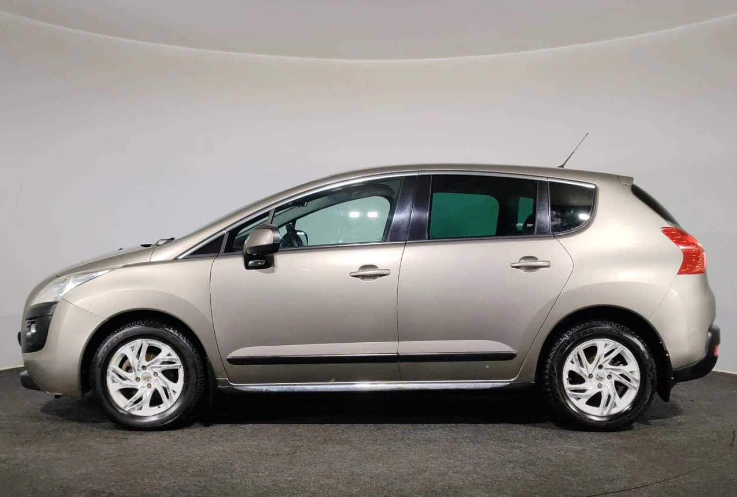 Peugeot 3008, 2012