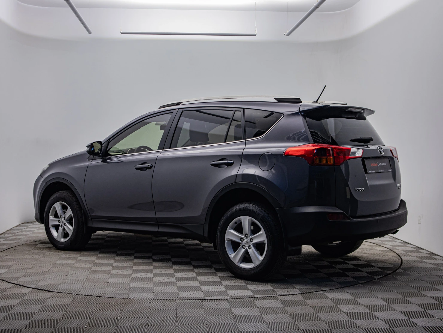Toyota RAV4, 2013