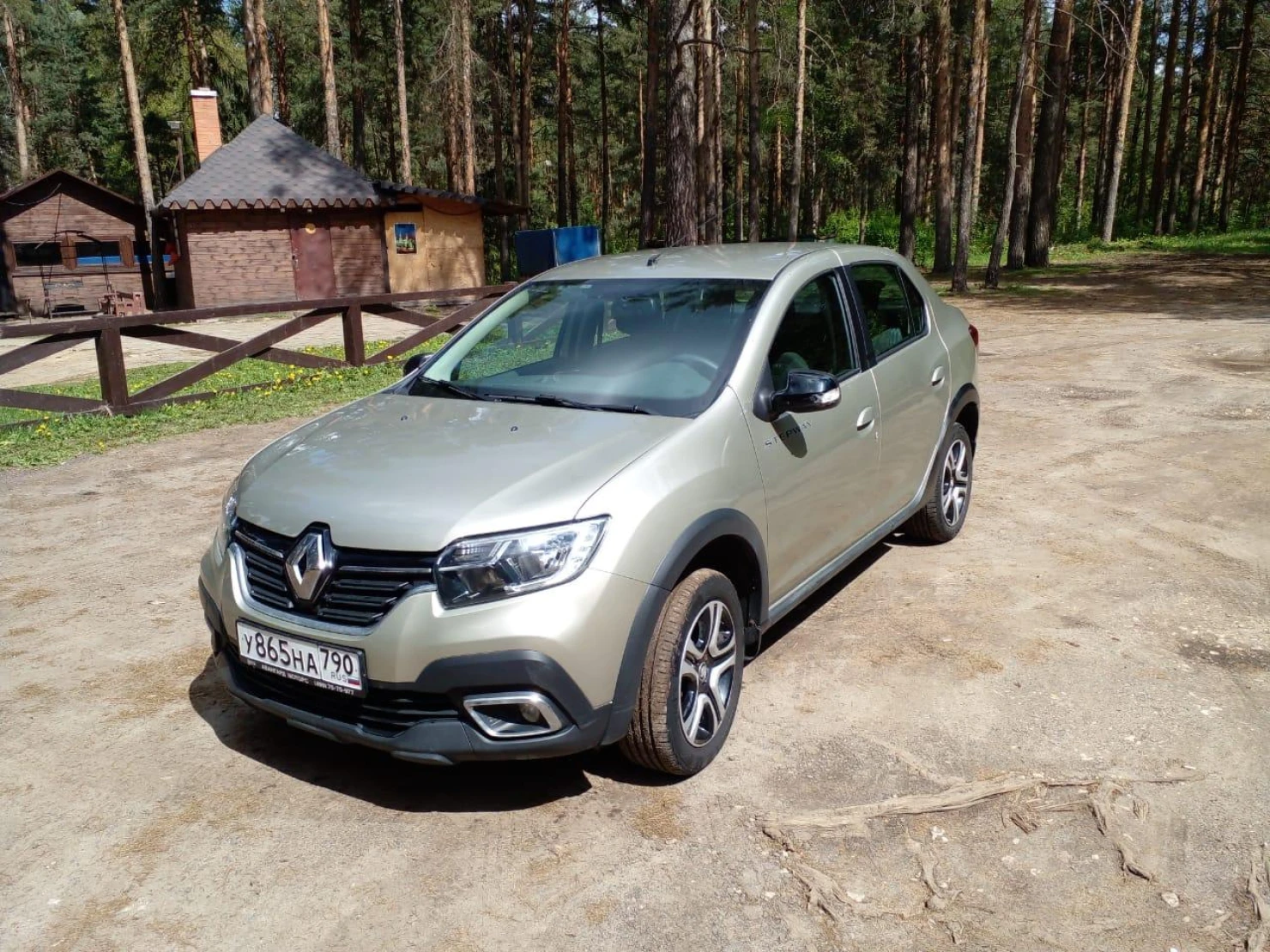 Renault Logan, 2021
