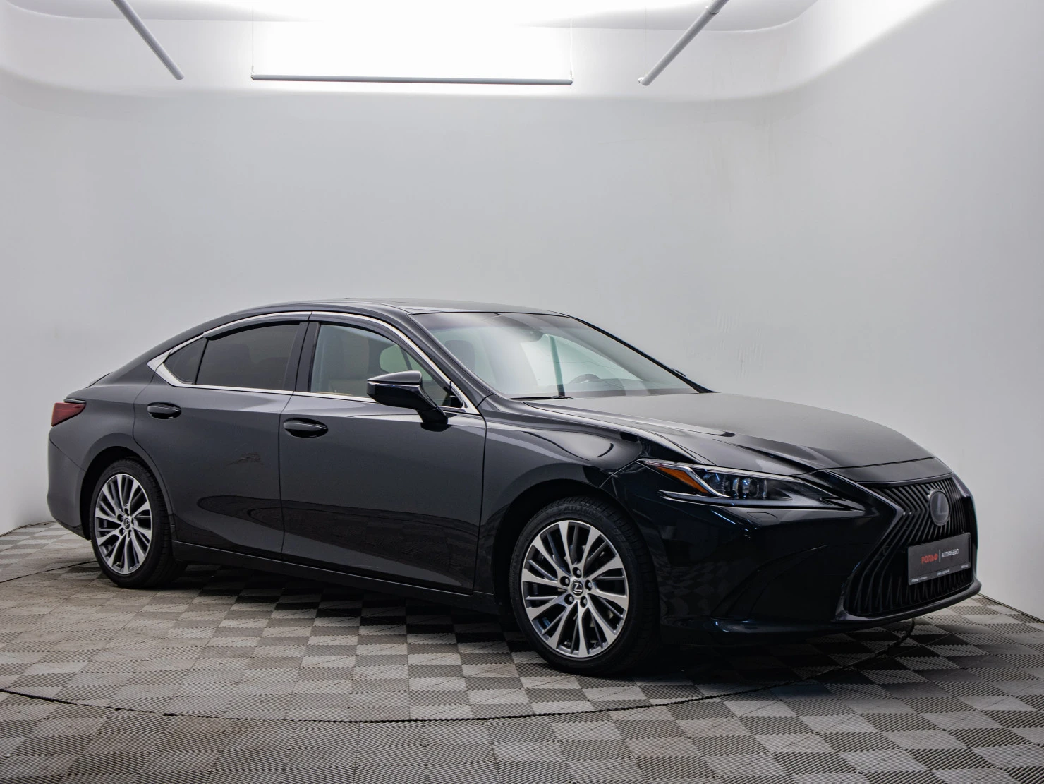 Lexus ES, 2020