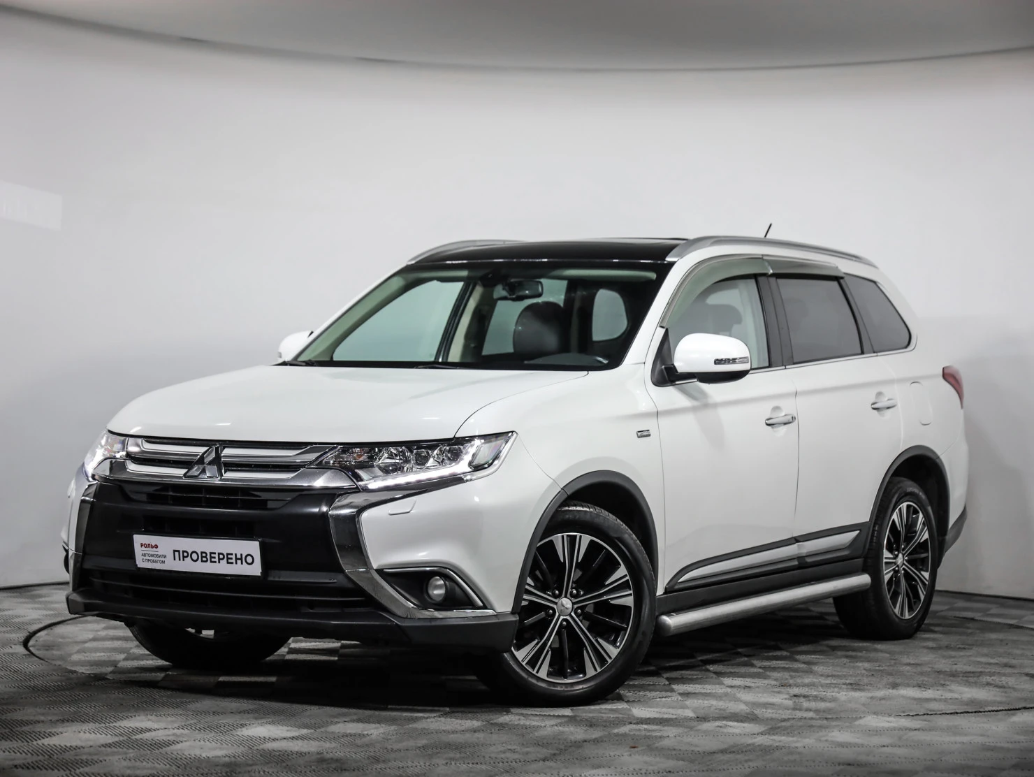 Mitsubishi OUTLANDER, 2016