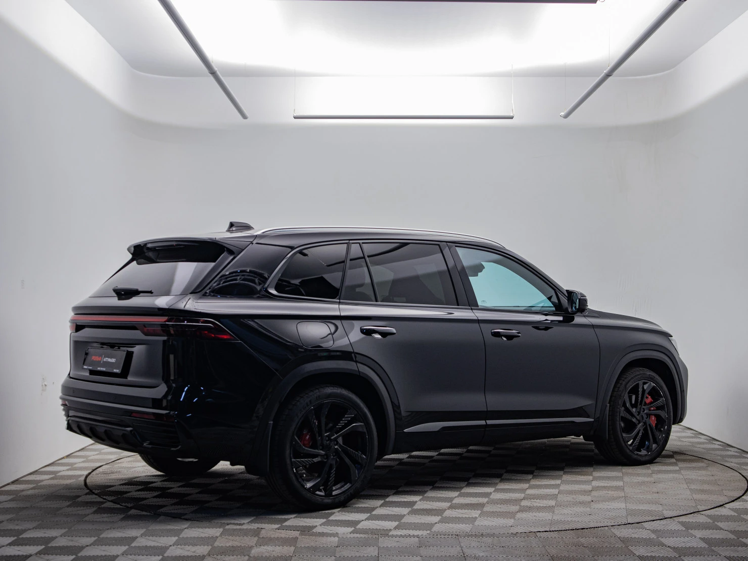 Geely Monjaro, 2022