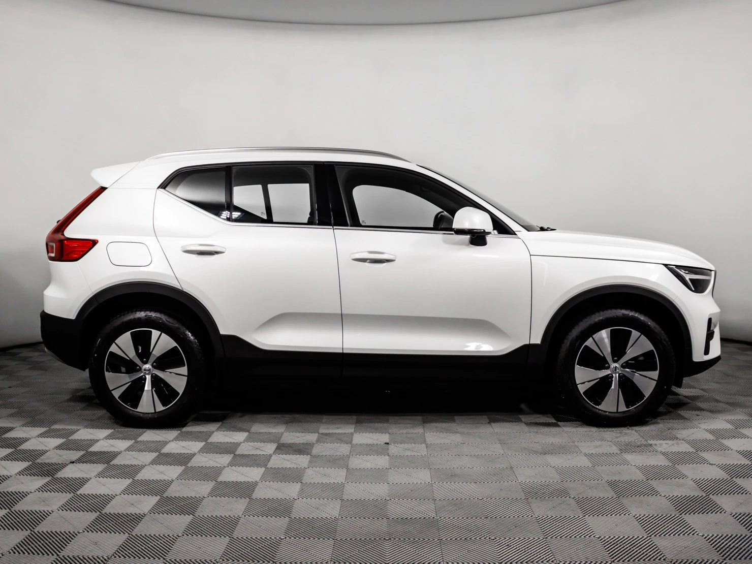 Volvo XC40, 2024