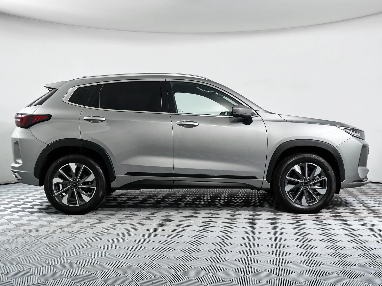 EXEED LX, 2024