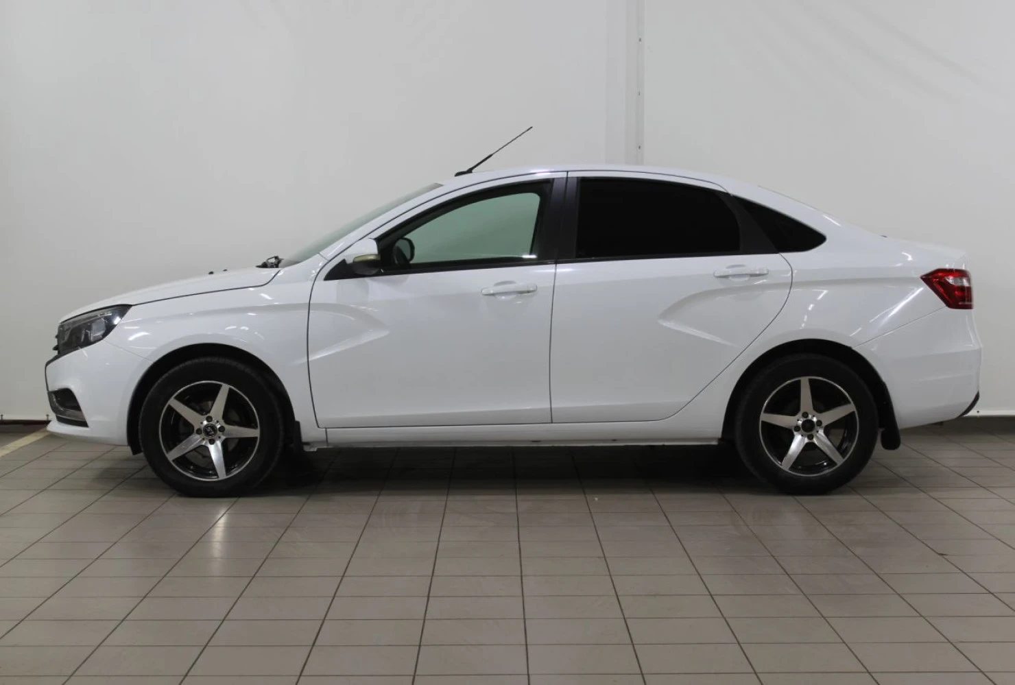 LADA (ВАЗ) Vesta, 2017