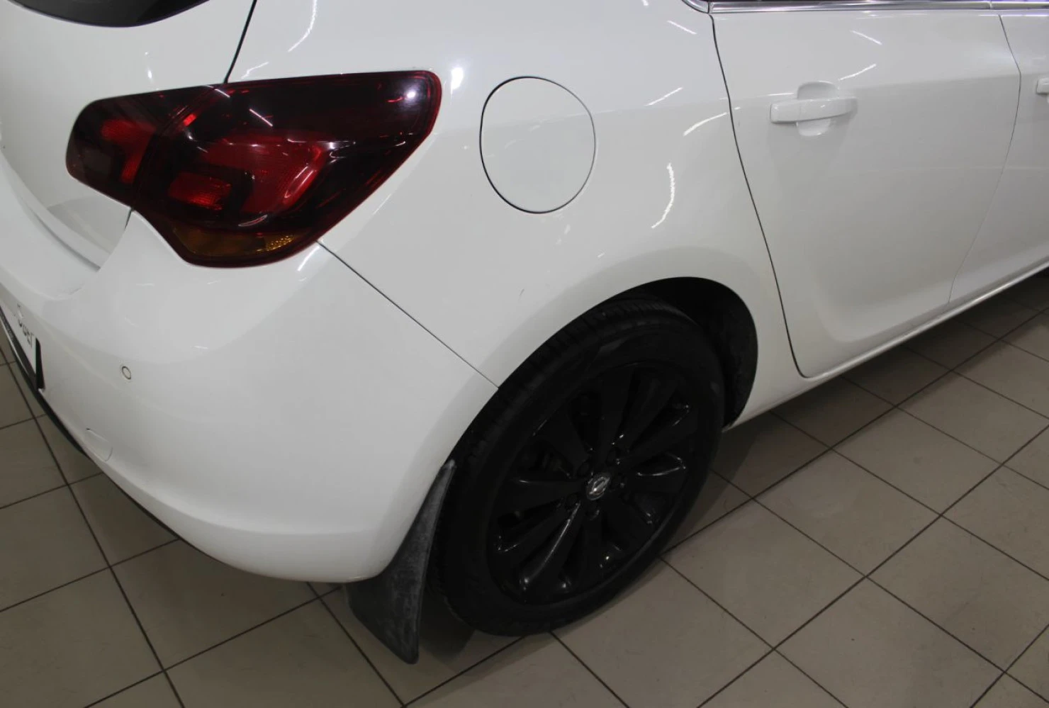 Opel Astra, 2010