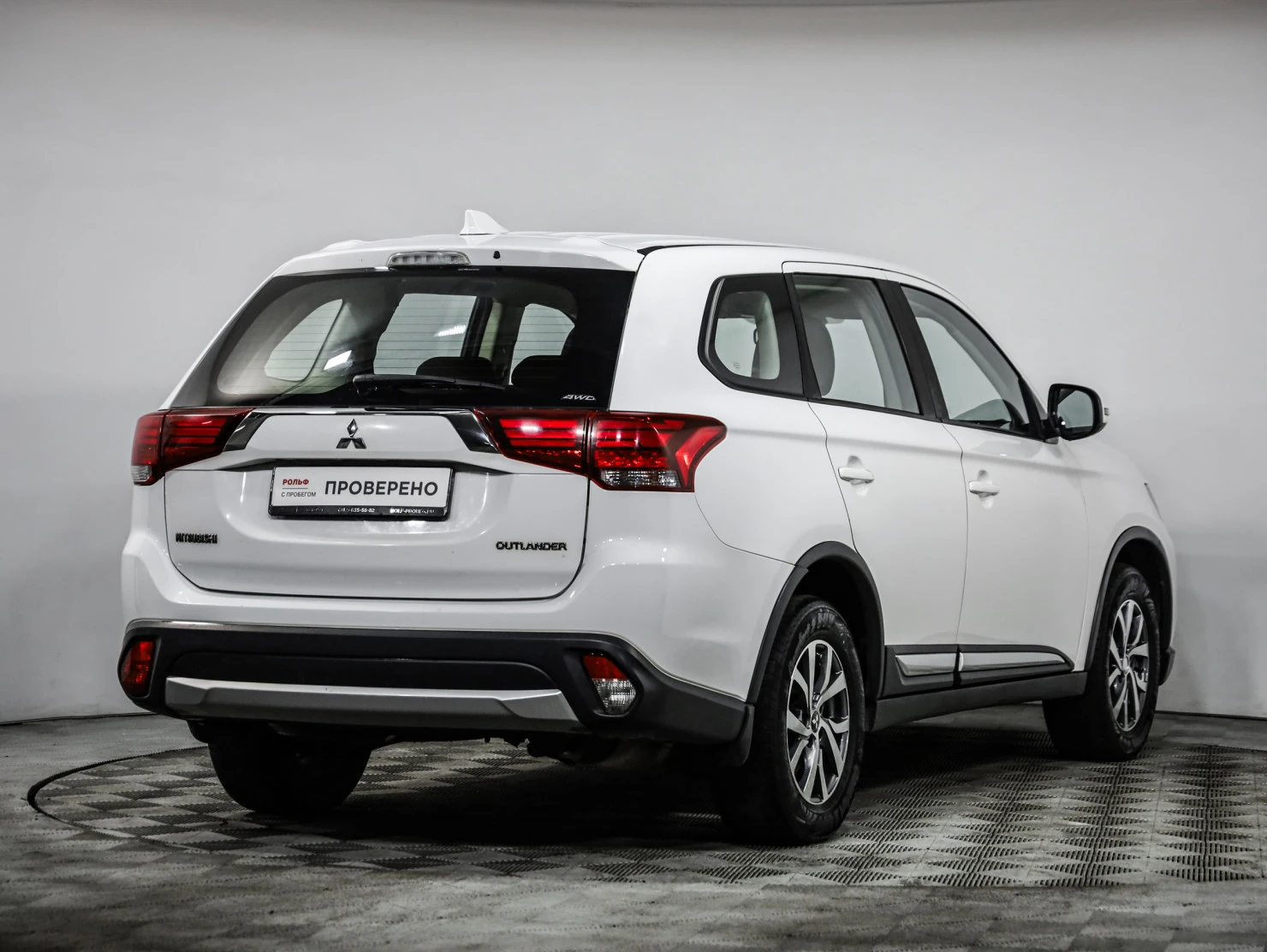 Mitsubishi OUTLANDER, 2017
