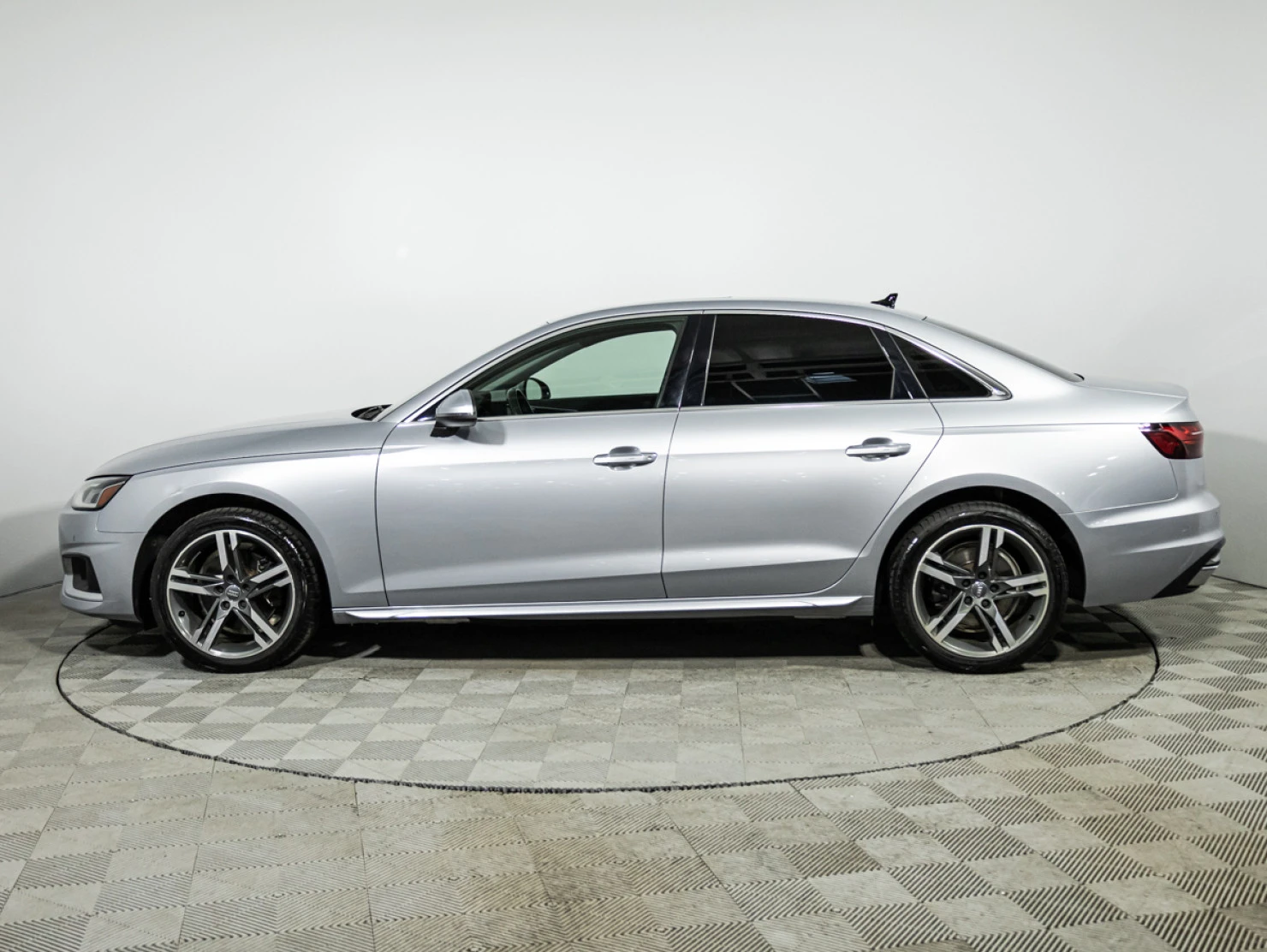 Audi A4, 2020