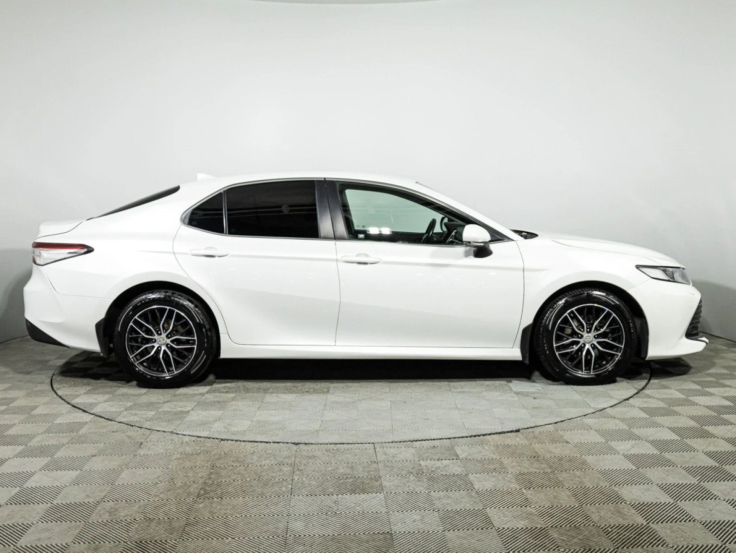 Toyota Camry, 2018