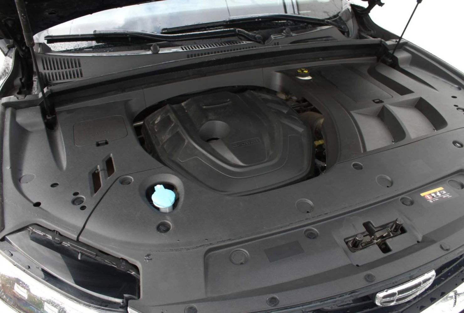Geely Tugella, 2021