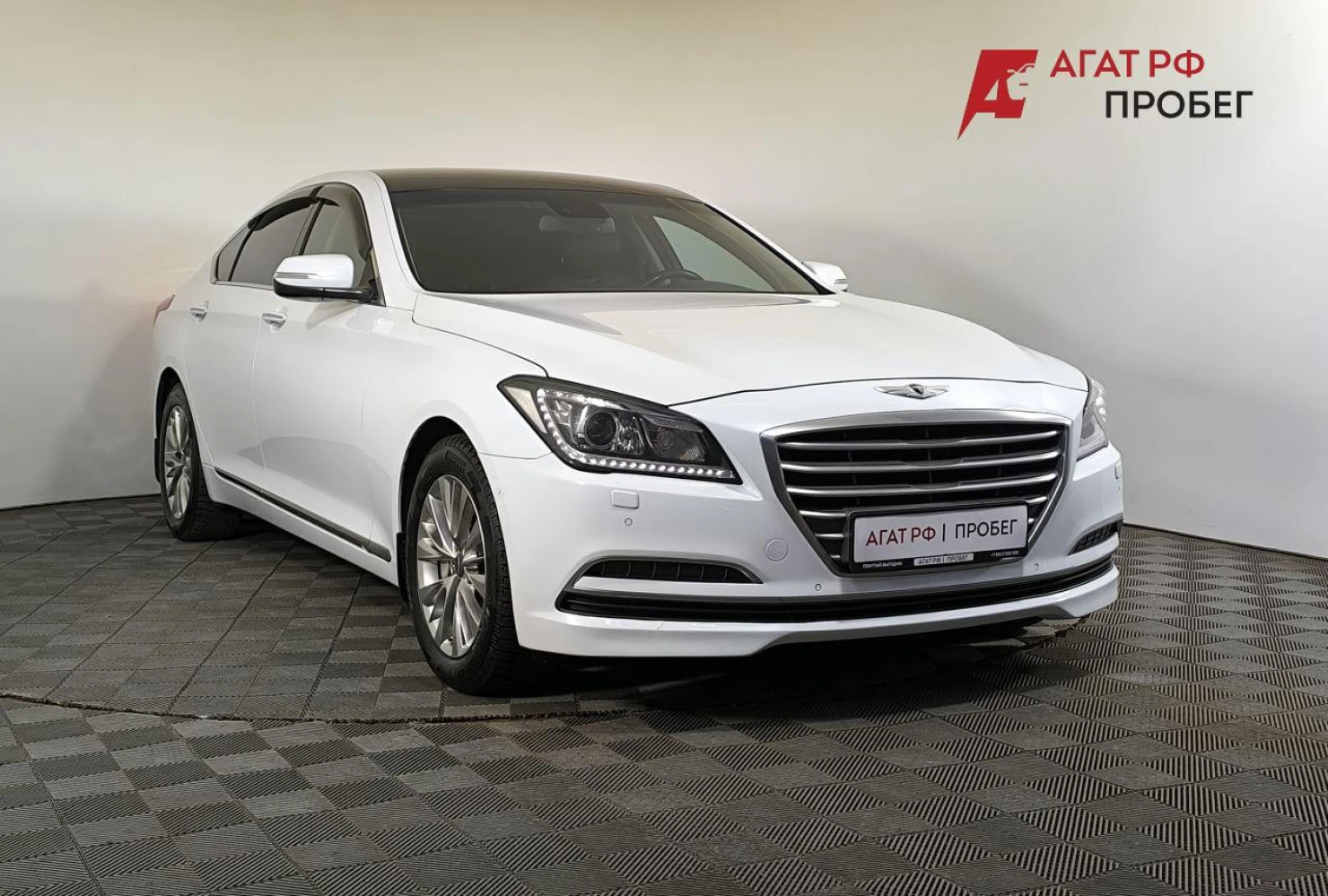 Hyundai Genesis, 2014
