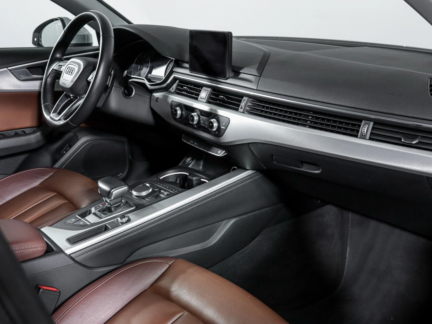 Audi A4, 2015