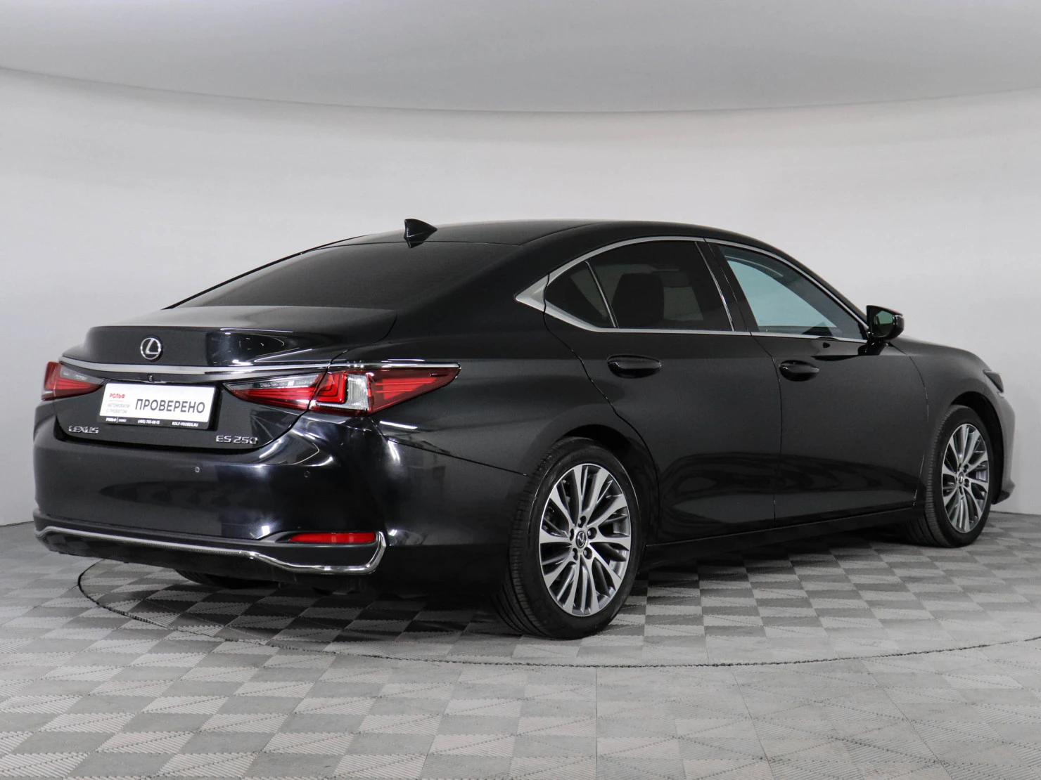 Lexus ES, 2019
