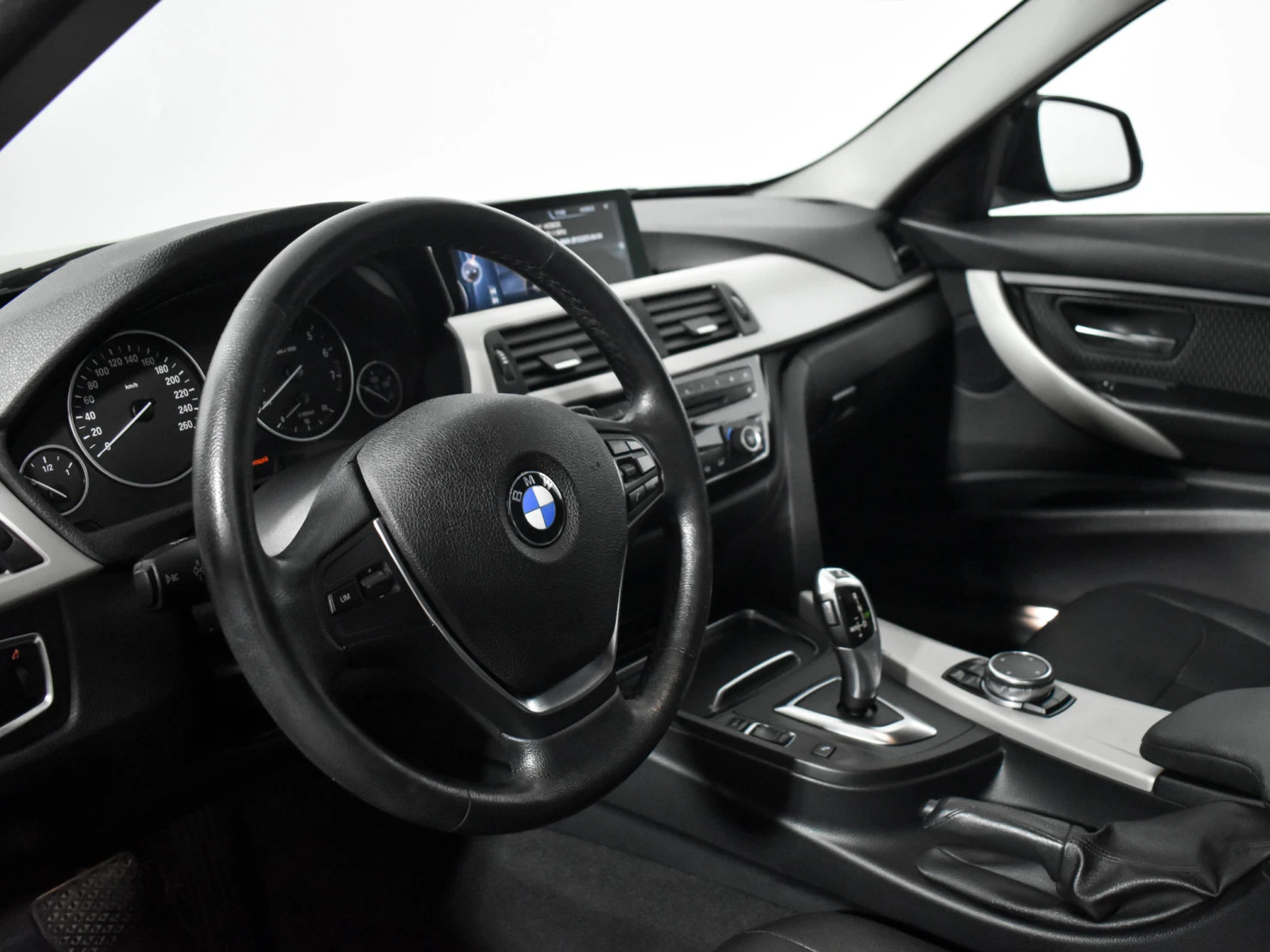 BMW 3 серии, 2015
