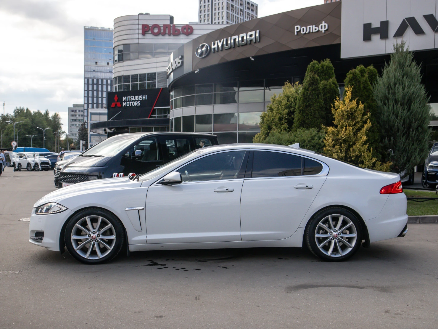 Jaguar XF, 2014