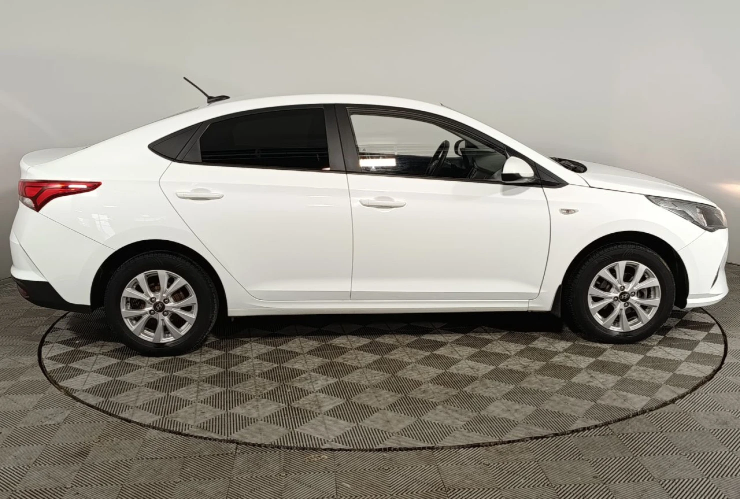 Hyundai Solaris, 2020