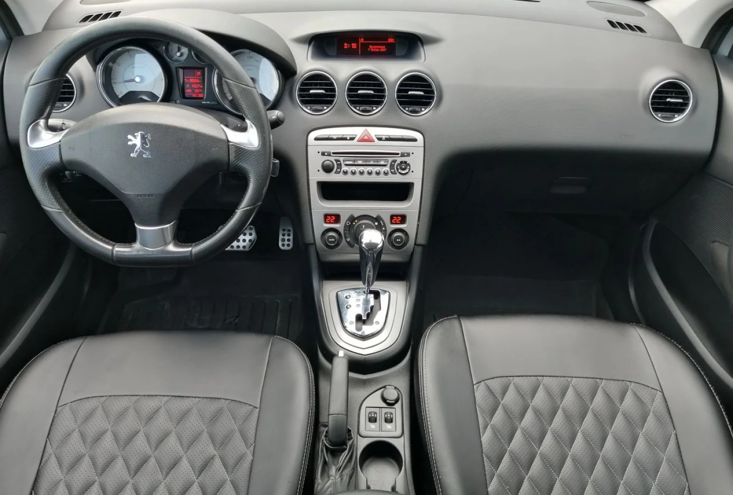 Peugeot 408, 2016
