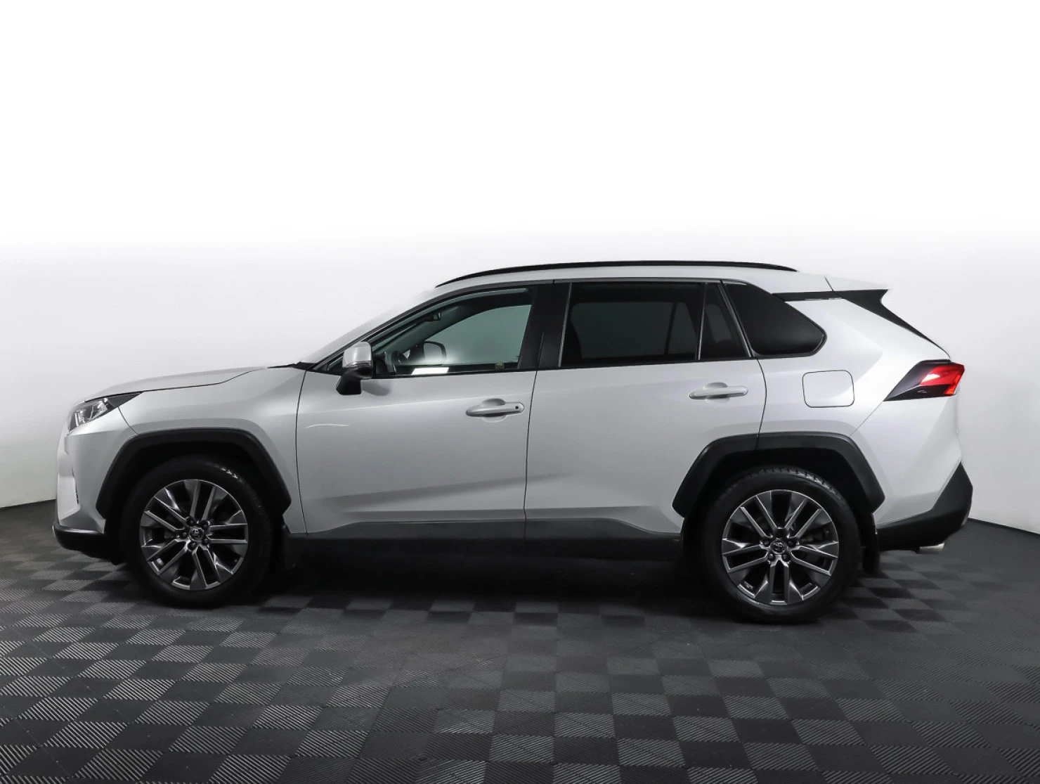 Toyota RAV4, 2021